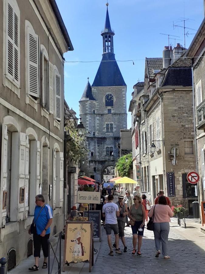 Appartement 48M2 Pour 6 Personnes Au Centre Ville Historique Avec Parking Gratuit Et Une Borne De Recharge Pour Voiture A 10 Metres อาวาลง ภายนอก รูปภาพ