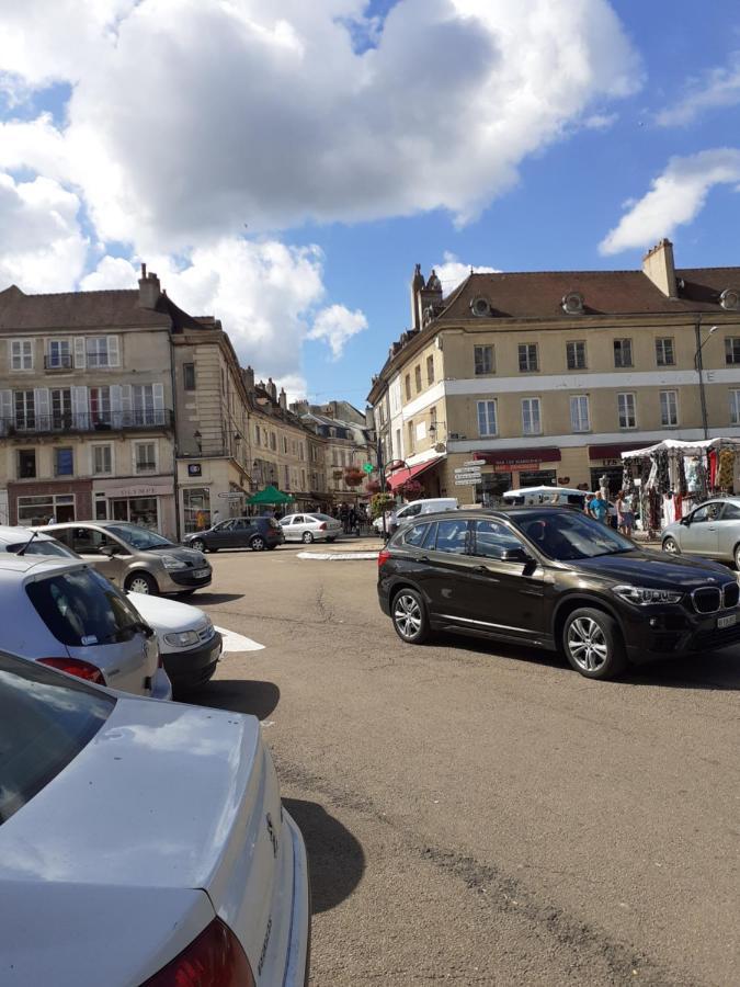 Appartement 48M2 Pour 6 Personnes Au Centre Ville Historique Avec Parking Gratuit Et Une Borne De Recharge Pour Voiture A 10 Metres อาวาลง ภายนอก รูปภาพ